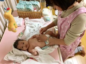 子育てママのちょっとした息抜きで…。EZOCAのポイントが貯まります!