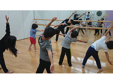 KID’S Dance with easy English